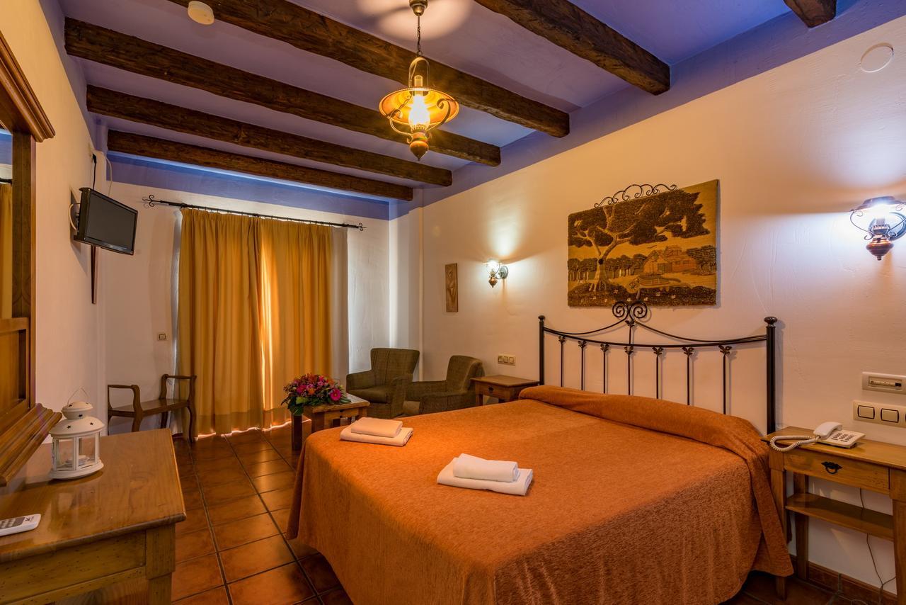 Hotel Rural Almazara Фрихилиана Экстерьер фото