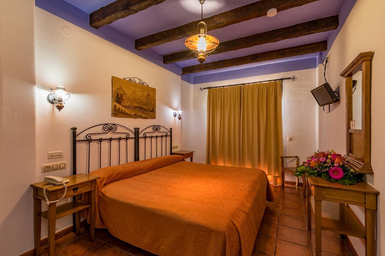 Hotel Rural Almazara Фрихилиана Экстерьер фото